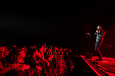 Gavin Degraw @ Trix, picture 9, photographed by Tom Stessens - FrontView Magazine