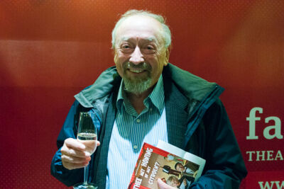 Première Thee met honing of met citroen @ Fakkelteater, picture 2, photographed by Goele Bormans - FrontView Magazine