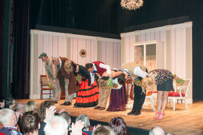Première Thee met honing of met citroen @ Fakkelteater, picture 25, photographed by Goele Bormans - FrontView Magazine