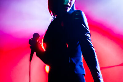 Chrysta Bell @ Vooruit te Gent, picture 6, photographed by Guy Danneels - FrontView Magazine
