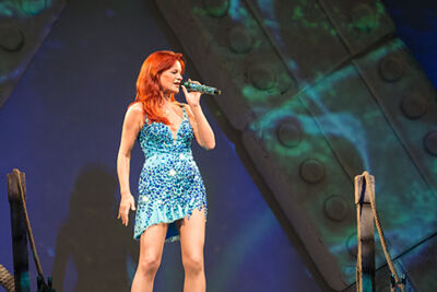Andrea Berg - Atlantis @ Ethias Arena, foto 5, foto's door Elke Briers - FrontView Magazine