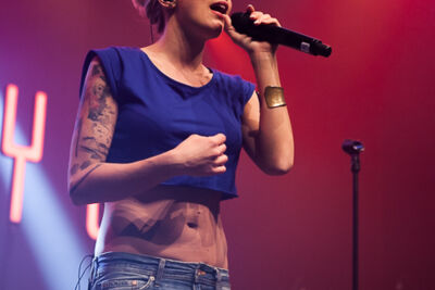 Gladys @ Ancienne Belgique, picture 9, photographed by Dorien Goetschalckx - FrontView Magazine