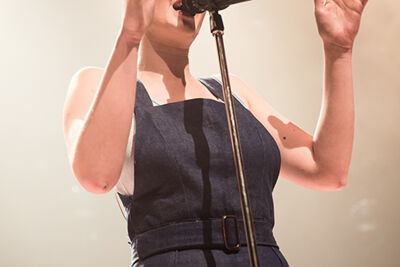 Hooverphonic - Reflection Tour @ Het Depot, picture 2, photographed by Elke Briers - FrontView Magazine