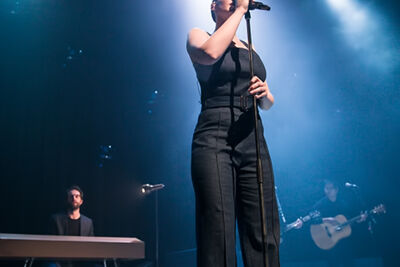 Hooverphonic - Reflection Tour @ Het Depot, picture 8, photographed by Elke Briers - FrontView Magazine
