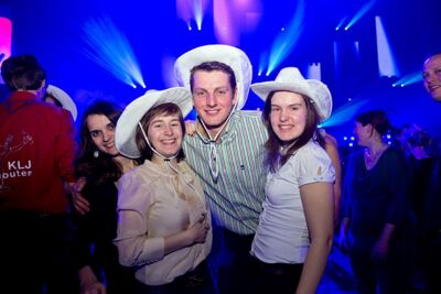 MNM Back to the 90's & 00's @ Sportpaleis, picture 9, photographed by Marc Verdonck - FrontView Magazine