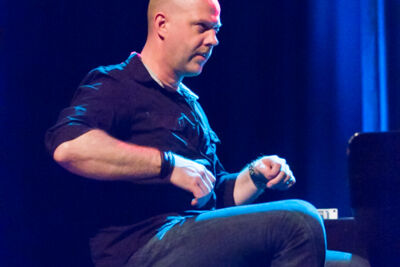 Jacob Karlzon @ De Casino Sint-Niklaas, picture 10, photographed by Guy Danneels - FrontView Magazine