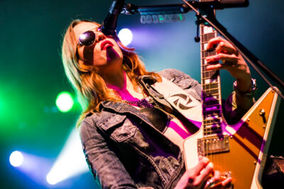 Halestorm + The Smoking Hearts + Dayshell @ Trix, picture 3, photographed by Geert Pieters - FrontView Magazine