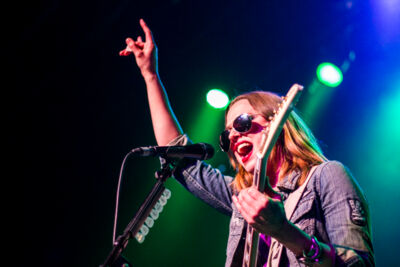 Halestorm + The Smoking Hearts + Dayshell @ Trix, picture 6, photographed by Geert Pieters - FrontView Magazine