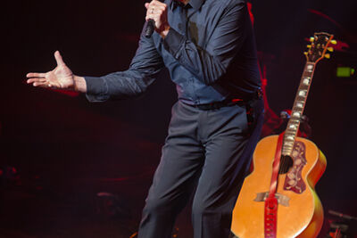 Will Tura & Andrei Lugovski @ Casino Kursaal, picture 23, photographed by Elke Briers - FrontView Magazine