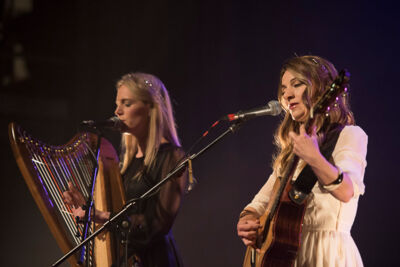 The Webb Sisters @ De Roma, picture 3, photographed by Steven Stausens - FrontView Magazine