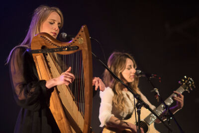 The Webb Sisters @ De Roma, picture 5, photographed by Steven Stausens - FrontView Magazine
