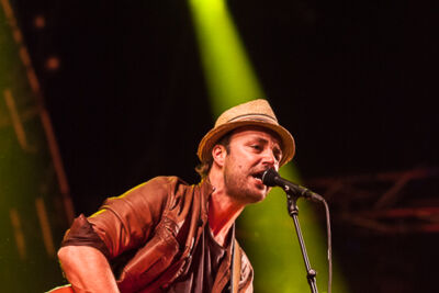 Niels Geusebroek @ Paaspop 2014, picture 5, photographed by Dorien Goetschalckx - FrontView Magazine
