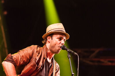 Niels Geusebroek @ Paaspop 2014, picture 6, photographed by Dorien Goetschalckx - FrontView Magazine