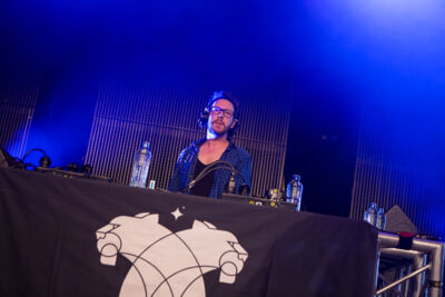 Coely @ Paaspop 2014, picture 7, photographed by Dorien Goetschalckx - FrontView Magazine