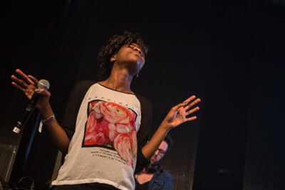 Coely @ Paaspop 2014, picture 9, photographed by Dorien Goetschalckx - FrontView Magazine