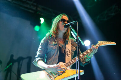 Halestorm @ Paaspop 2014, foto 1, foto's door Dorien Goetschalckx - FrontView Magazine