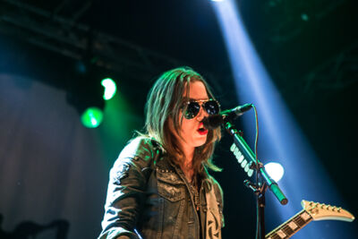 Halestorm @ Paaspop 2014, foto 10, foto's door Dorien Goetschalckx - FrontView Magazine