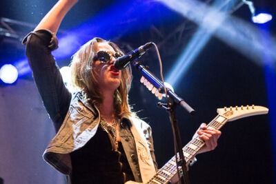 Halestorm @ Paaspop 2014, foto 14, foto's door Dorien Goetschalckx - FrontView Magazine
