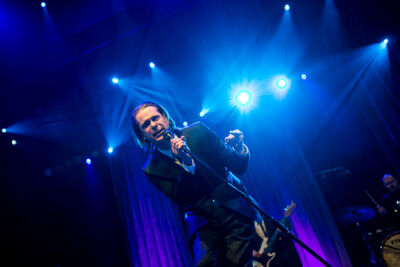 Hans Teeuwen & The Painkillers @ Paaspop 2014, foto 2, foto's door Dorien Goetschalckx - FrontView Magazine