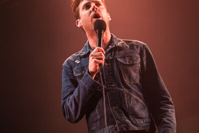 Kaiser Chiefs @ Paaspop 2014, foto 9, foto's door Dorien Goetschalckx - FrontView Magazine
