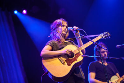 Maaike Ouboter @ Paaspop 2014, picture 1, photographed by Dorien Goetschalckx - FrontView Magazine