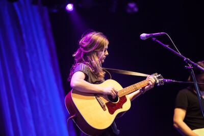 Maaike Ouboter @ Paaspop 2014, picture 3, photographed by Dorien Goetschalckx - FrontView Magazine
