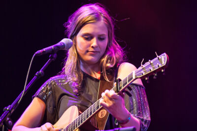 Maaike Ouboter @ Paaspop 2014, picture 7, photographed by Dorien Goetschalckx - FrontView Magazine