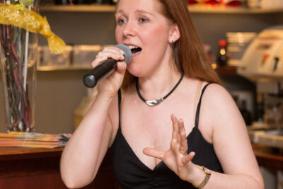 CD-voorstelling Helena "In één, twee, drie" @ Bistro Marcel Blankenberge, picture 23, photographed by Guy Danneels - FrontView Magazine