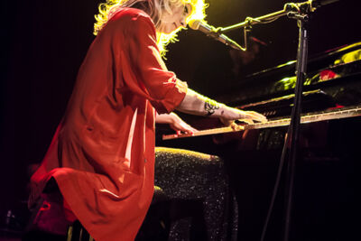 Jacqueline Govaert @ 013, foto 5, foto's door Dorien Goetschalckx - FrontView Magazine