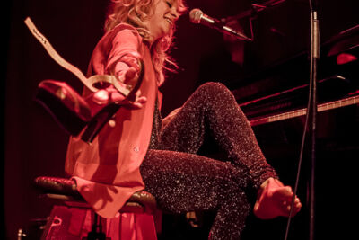 Jacqueline Govaert @ 013, foto 10, foto's door Dorien Goetschalckx - FrontView Magazine