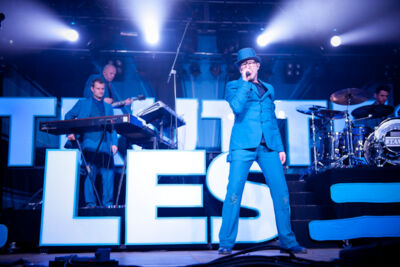 Les Truttes @ festival aan zee Depanne, picture 2, photographed by Devid Camerlynck - FrontView Magazine