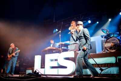 Les Truttes @ festival aan zee Depanne, picture 14, photographed by Devid Camerlynck - FrontView Magazine