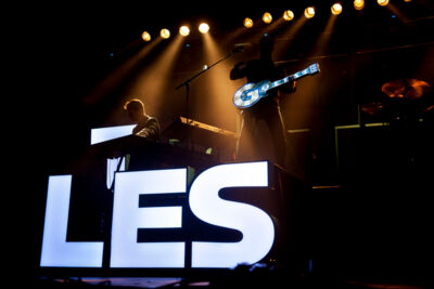 Les Truttes @ festival aan zee Depanne, picture 38, photographed by Devid Camerlynck - FrontView Magazine