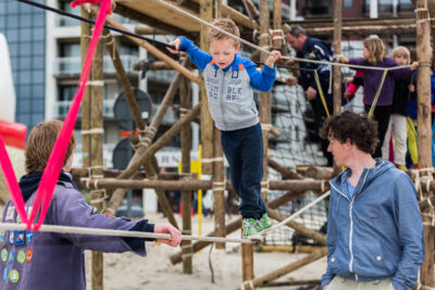 Murgafanfare Agrum & Straatanimatie @ festival aan zee De Panne, foto 15, foto's door Guy Danneels - FrontView Magazine