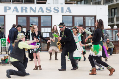 Murgafanfare Agrum & Straatanimatie @ festival aan zee De Panne, foto 42, foto's door Guy Danneels - FrontView Magazine