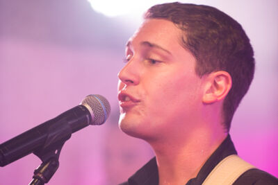 Cris Cab Live in The Qube, picture 6, photographed by Jonas Wallecan - FrontView Magazine