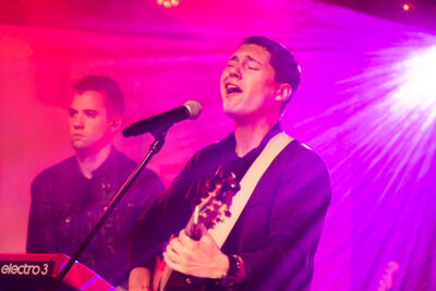Cris Cab Live in The Qube, picture 10, photographed by Jonas Wallecan - FrontView Magazine
