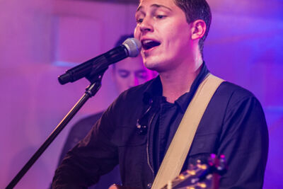 Cris Cab Live in The Qube, picture 17, photographed by Jonas Wallecan - FrontView Magazine