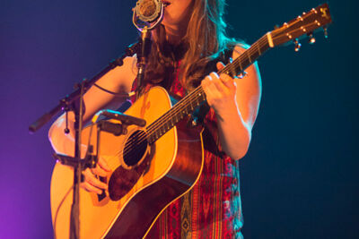 Della Mae @ De Roma, picture 1, photographed by Steven Stausens - FrontView Magazine