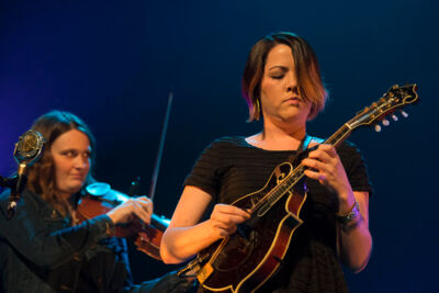Della Mae @ De Roma, picture 9, photographed by Steven Stausens - FrontView Magazine