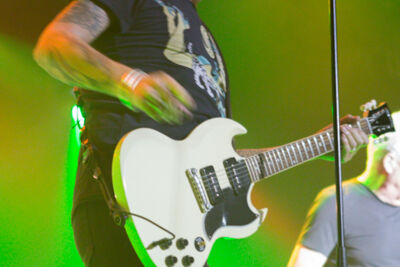 Golden Earring @ 013 Tilburg, picture 3, photographed by FrontView Magazine