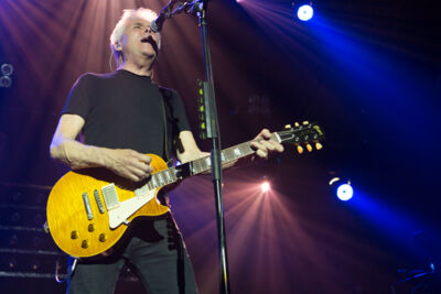 Golden Earring @ 013 Tilburg, picture 15, photographed by FrontView Magazine