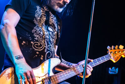 Mustasch @ 013, picture 5, photographed by Dorien Goetschalckx - FrontView Magazine