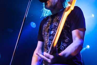 Mustasch @ 013, picture 7, photographed by Dorien Goetschalckx - FrontView Magazine