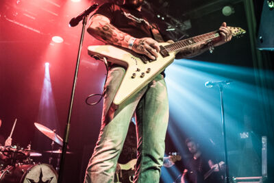 Mustasch @ 013, picture 15, photographed by Dorien Goetschalckx - FrontView Magazine