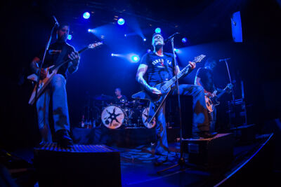 Mustasch @ 013, picture 21, photographed by Dorien Goetschalckx - FrontView Magazine