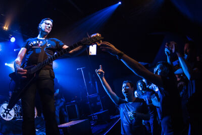 Mustasch @ 013, picture 23, photographed by Dorien Goetschalckx - FrontView Magazine