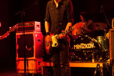 Mintzkov @ vredesfeesten Ieper Perron, picture 4, photographed by Devid Camerlynck - FrontView Magazine