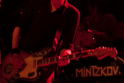 Mintzkov @ vredesfeesten Ieper Perron, picture 10, photographed by Devid Camerlynck - FrontView Magazine