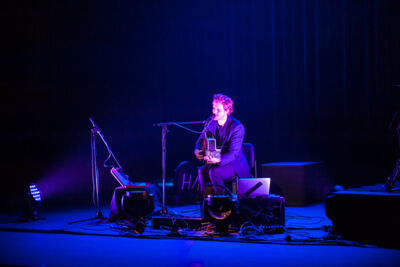 Moreau @ vredesfeesten Ieper Perron, picture 2, photographed by Devid Camerlynck - FrontView Magazine